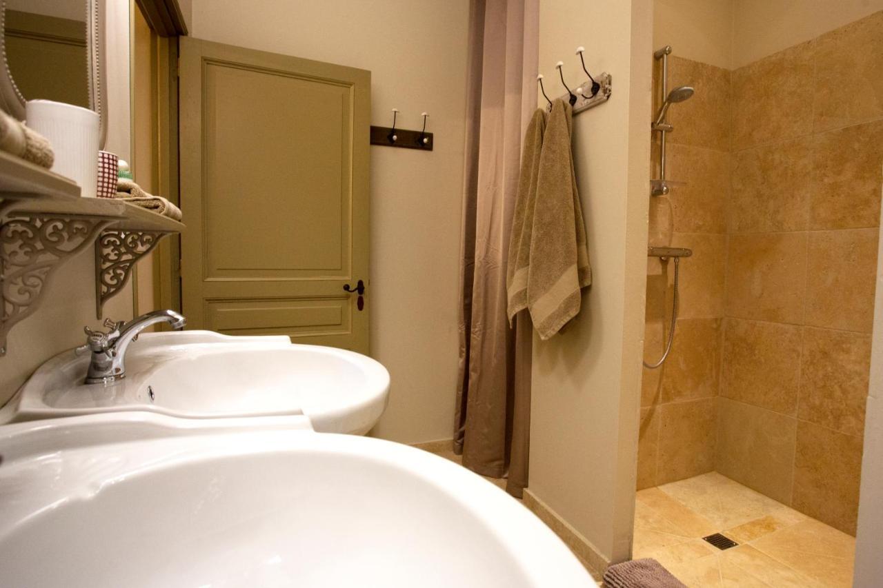 Les Hauts De Condom Appartements Climatises Ngoại thất bức ảnh